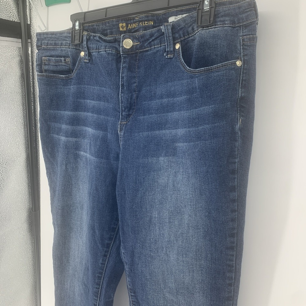Anne Klein Leo Skinny Jeans Women's Size 14 Blue Mid Rise Straight Ankle Accent